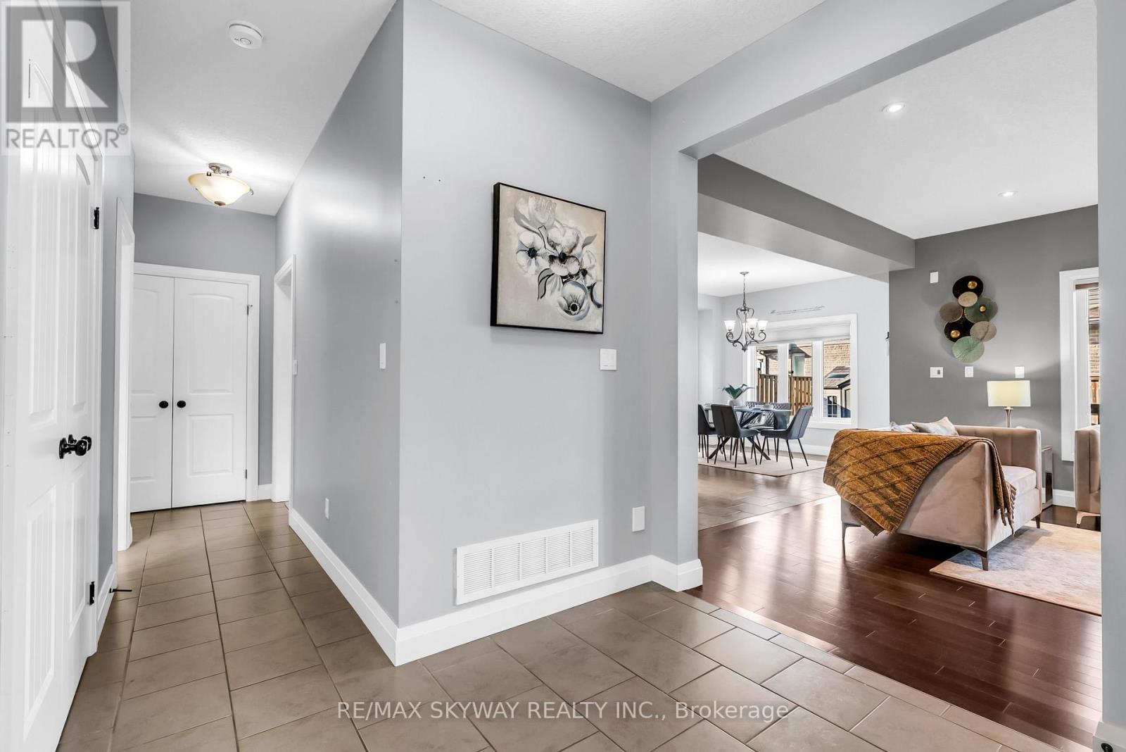 1170 Cardinal Road, London South (South U), Ontario  N6M 0C2 - Photo 13 - X12440173