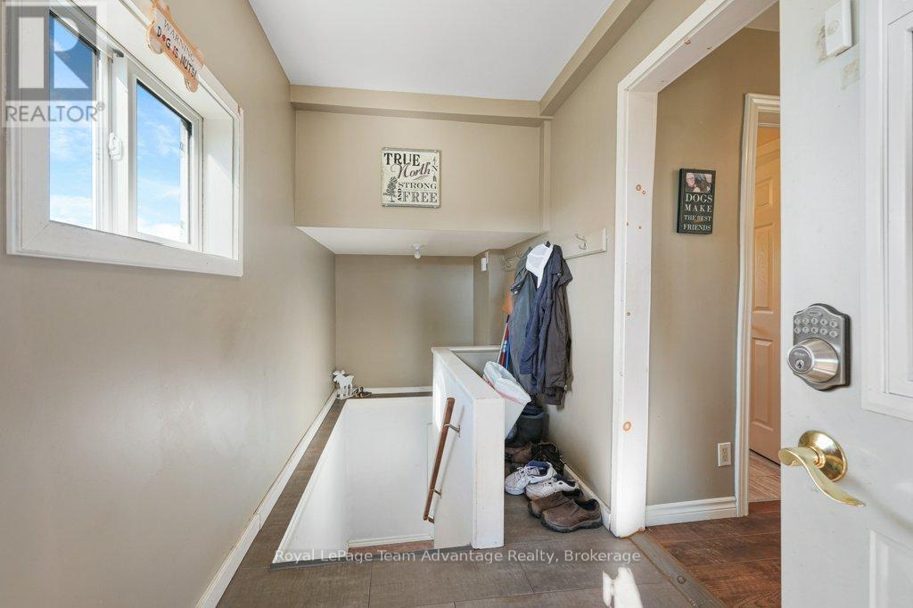292 Mcdougall Road, Mcdougall, Ontario  P2A 0B3 - Photo 21 - X12441091