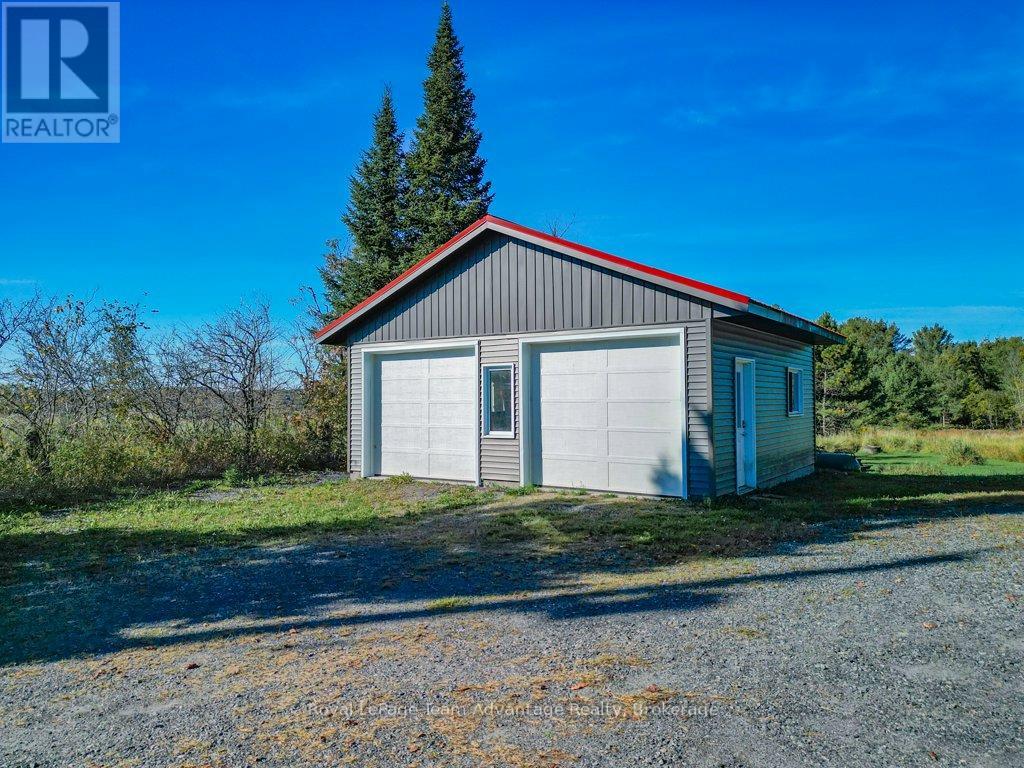 292 Mcdougall Road, Mcdougall, Ontario  P2A 0B3 - Photo 34 - X12441091