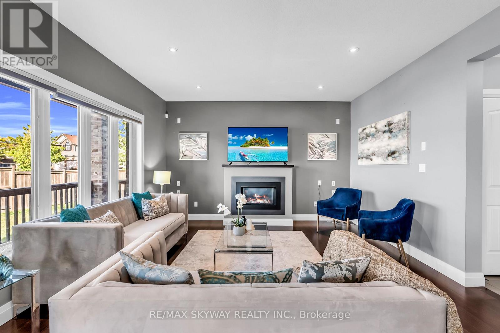 1170 Cardinal Road, London South (South U), Ontario  N6M 0C2 - Photo 6 - X12440173