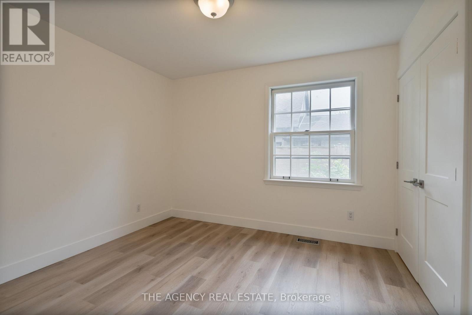 38 Hunt Village Crescent, London North, Ontario  N6H 4A3 - Photo 18 - X12441030