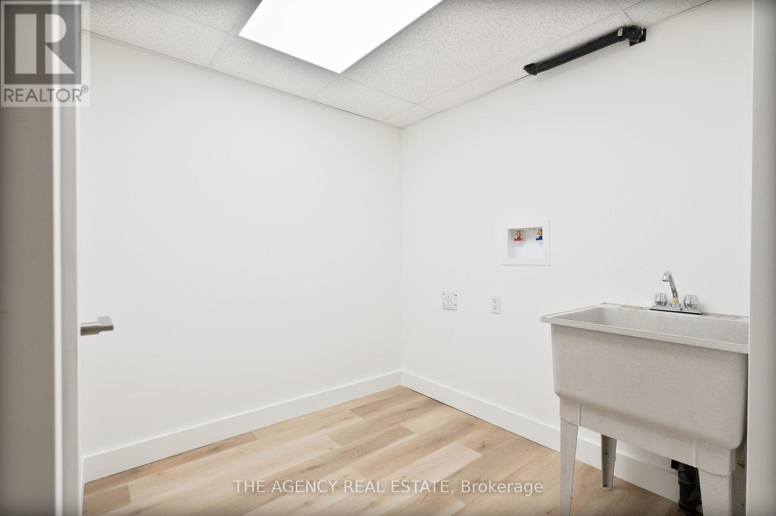 38 Hunt Village Crescent, London North, Ontario  N6H 4A3 - Photo 24 - X12441030
