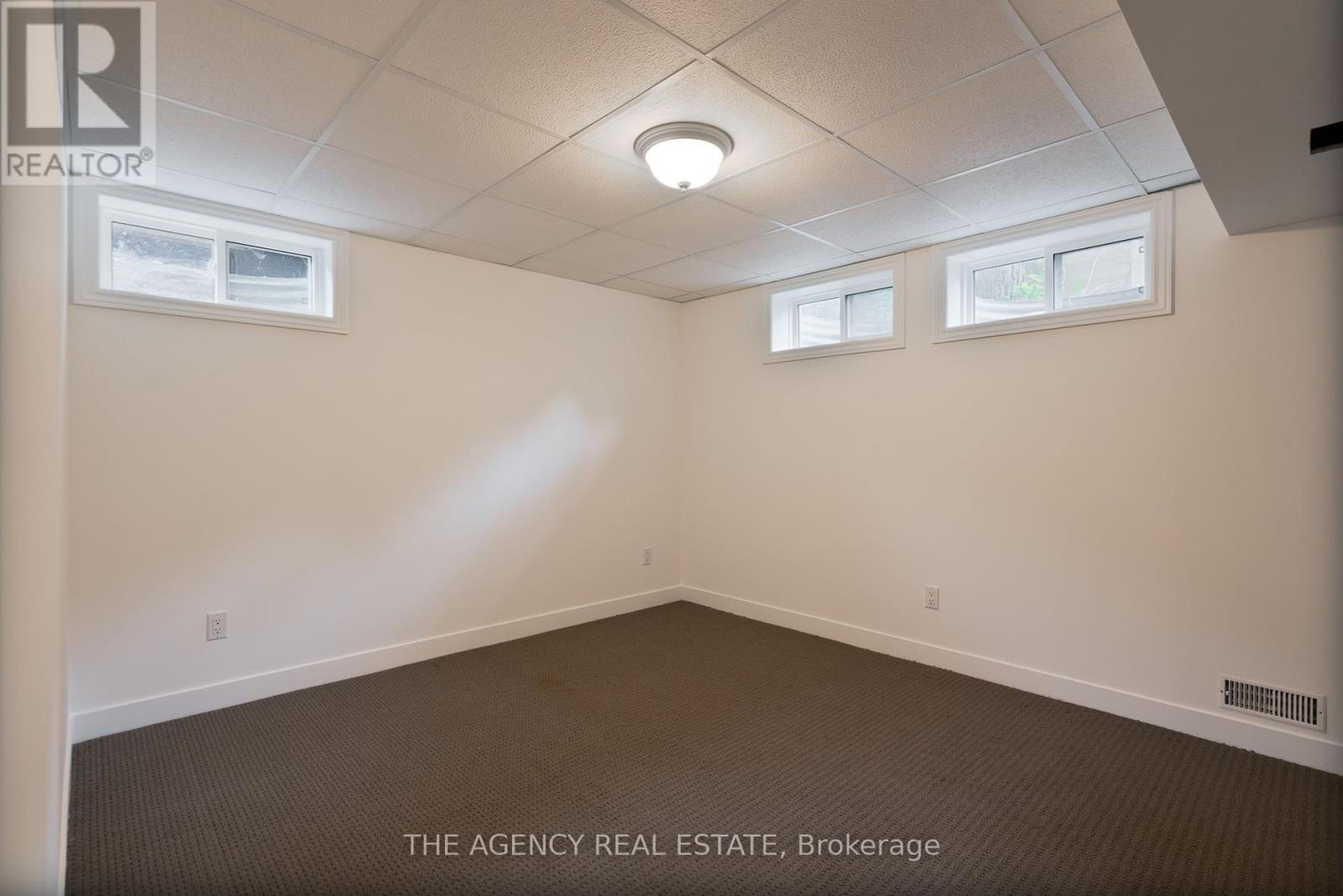 38 Hunt Village Crescent, London North, Ontario  N6H 4A3 - Photo 29 - X12441030