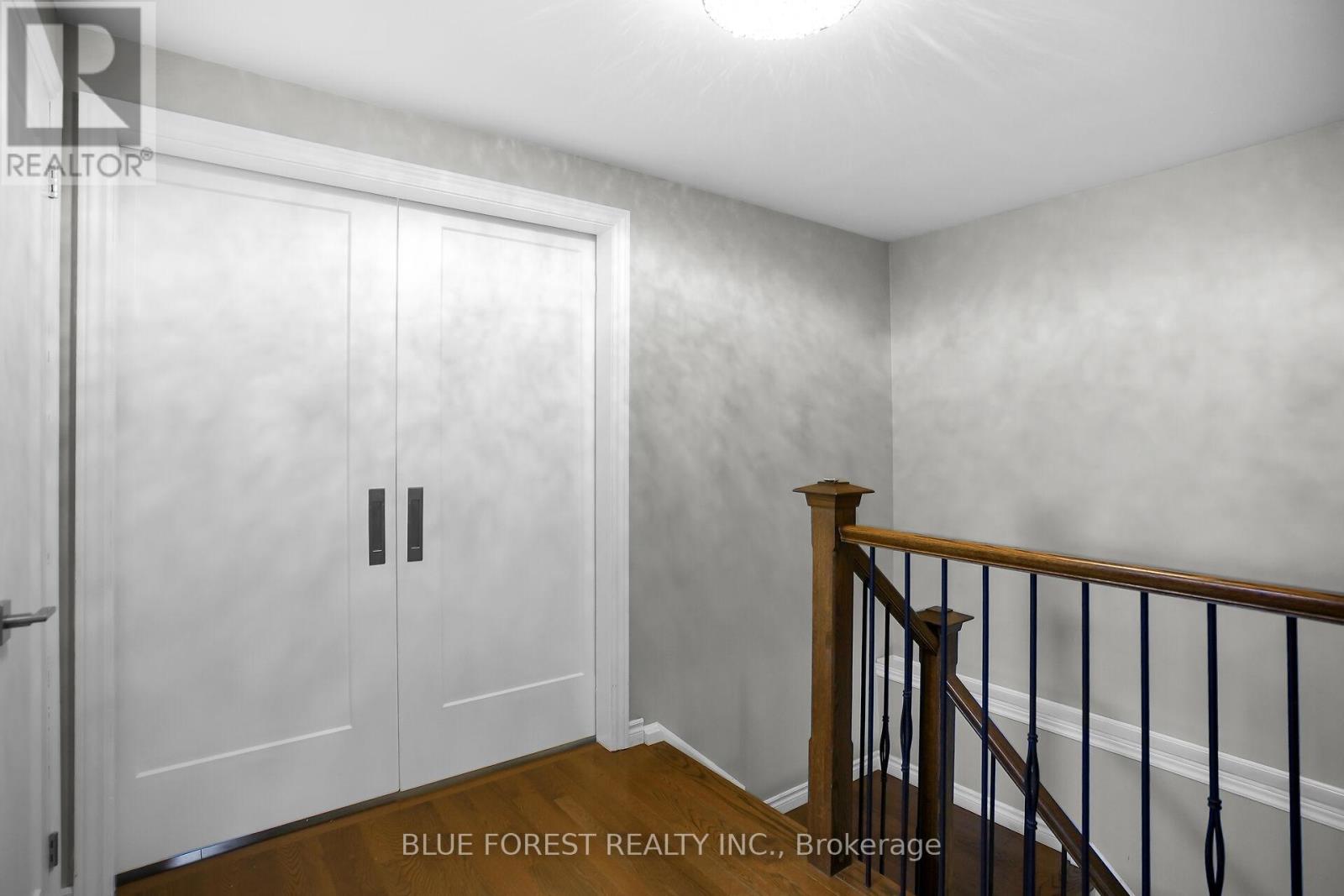 90 Edmunds Crescent, London South (South T), Ontario  N5Z 4J2 - Photo 17 - X12441058