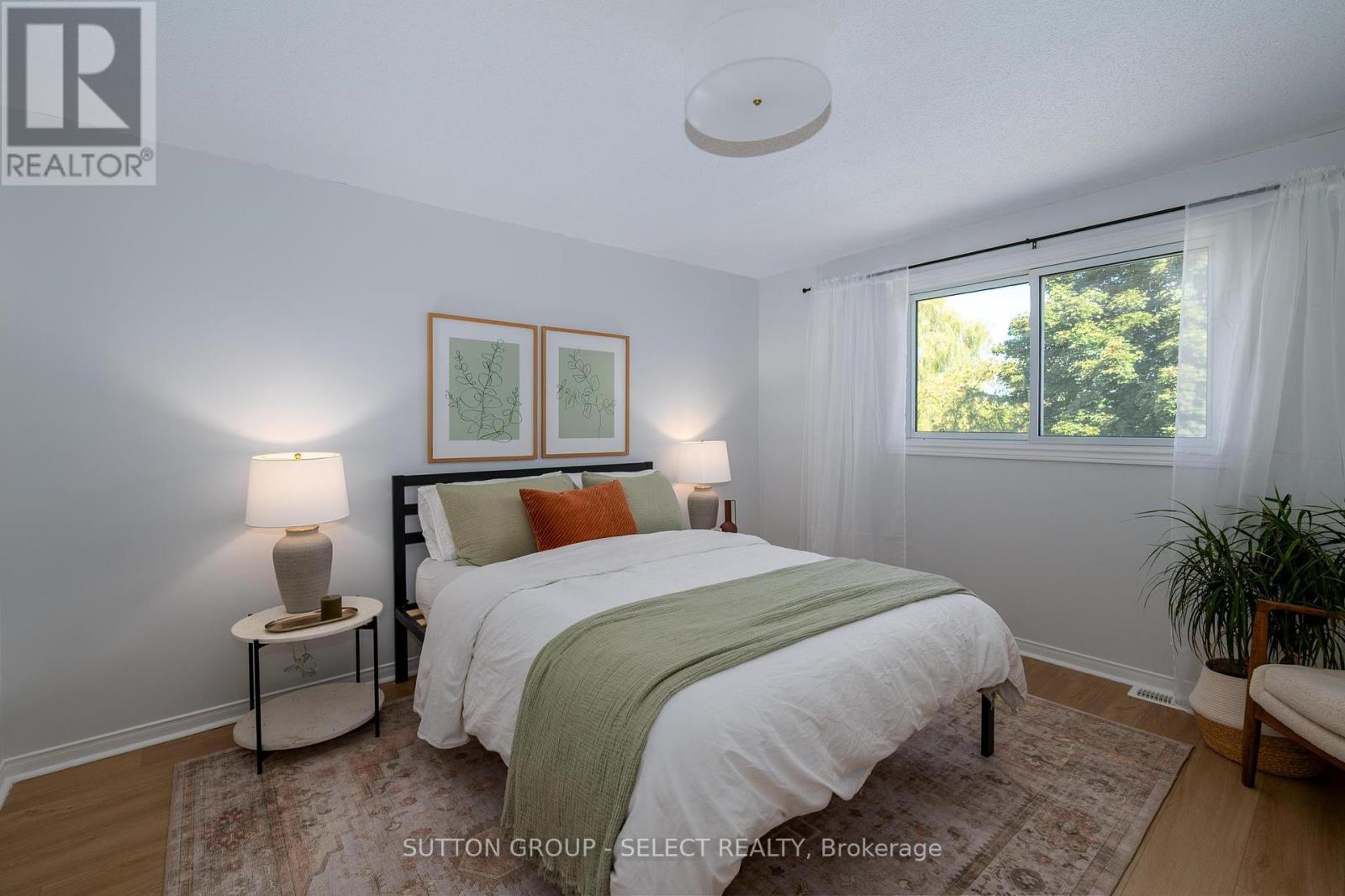 B - 608 Royal Beech Drive, Waterloo, Ontario  N2T 2K3 - Photo 16 - X12441082