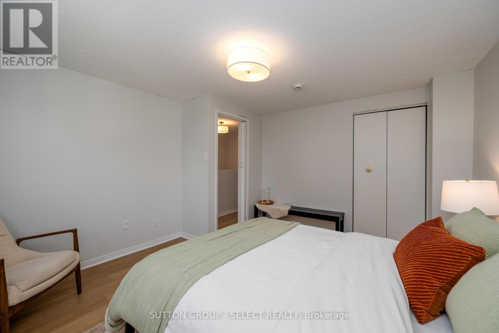 B - 608 Royal Beech Drive, Waterloo, Ontario  N2T 2K3 - Photo 17 - X12441082