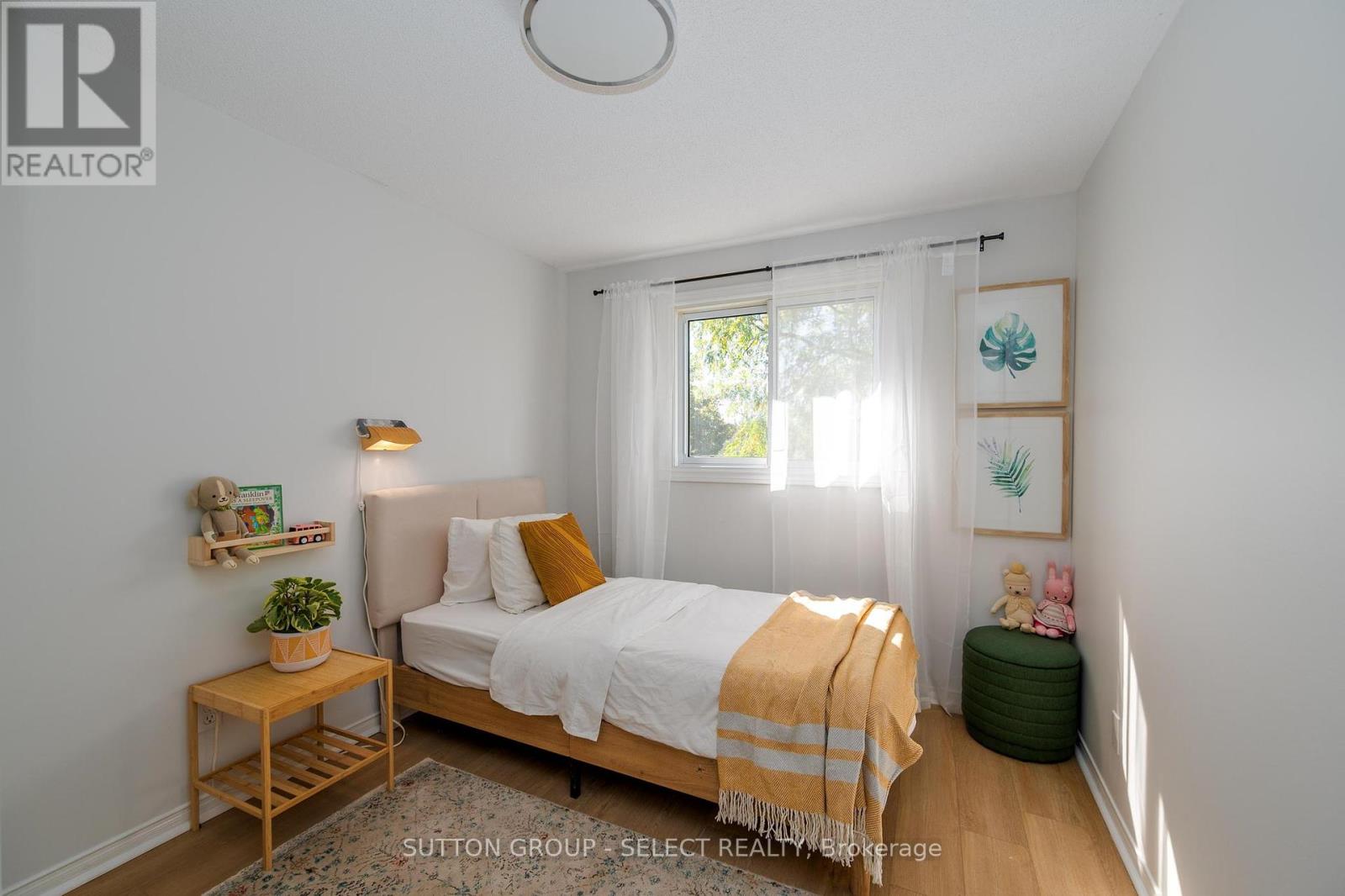 B - 608 Royal Beech Drive, Waterloo, Ontario  N2T 2K3 - Photo 18 - X12441082