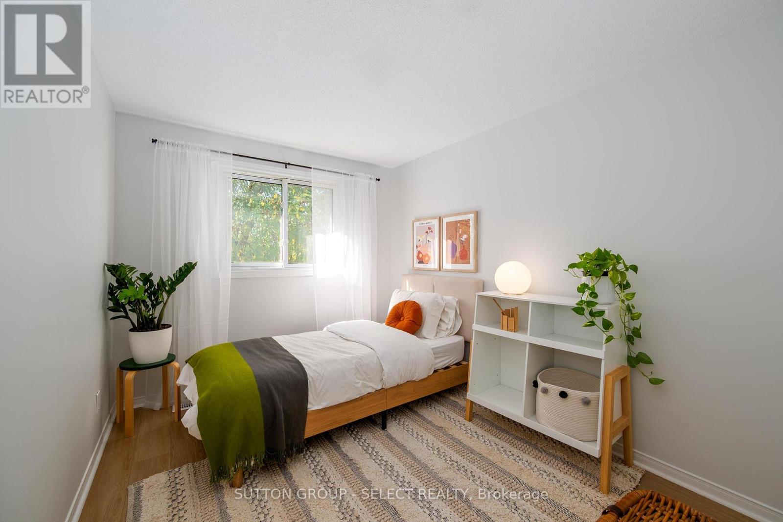 B - 608 Royal Beech Drive, Waterloo, Ontario  N2T 2K3 - Photo 19 - X12441082