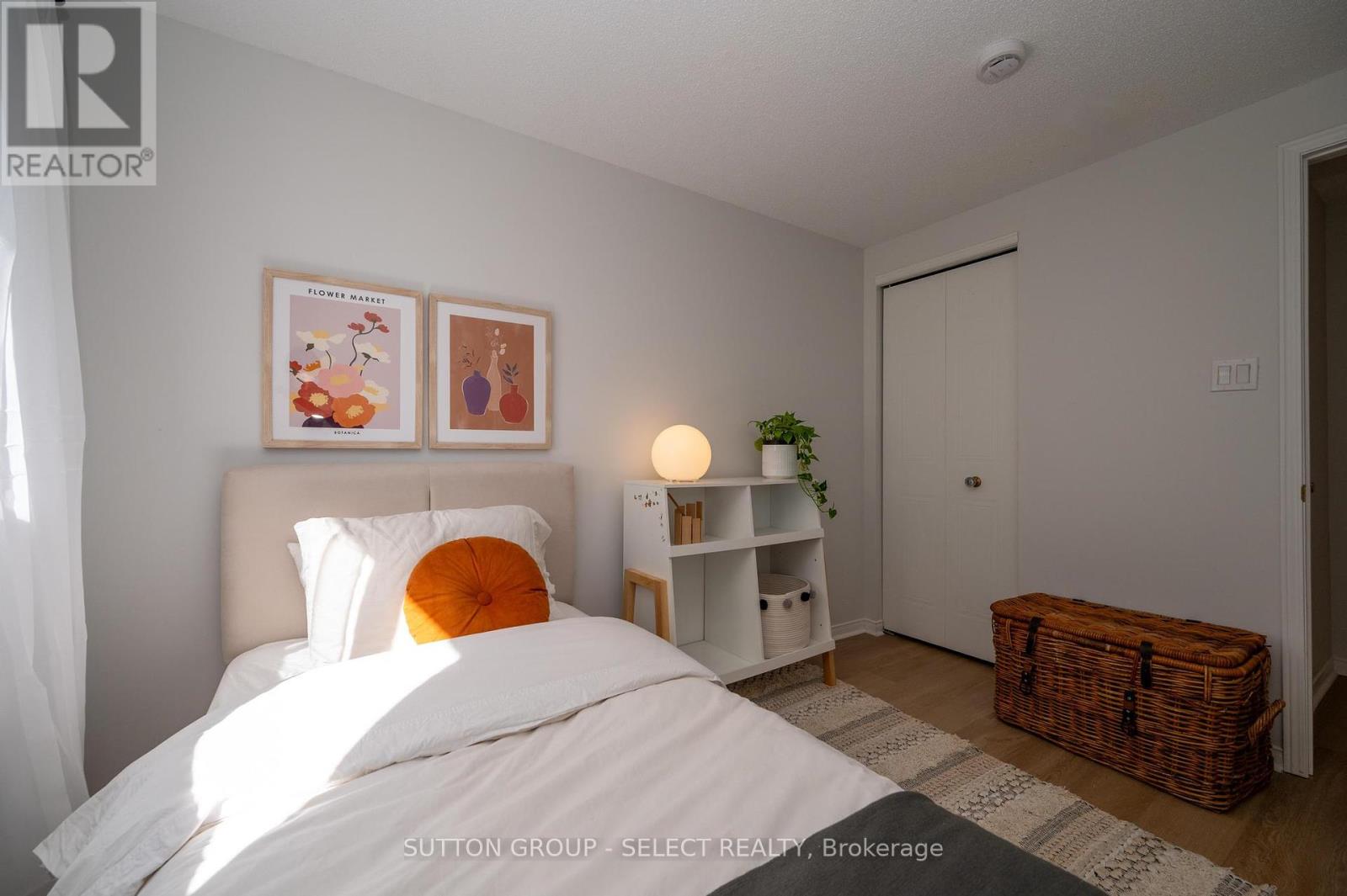 B - 608 Royal Beech Drive, Waterloo, Ontario  N2T 2K3 - Photo 20 - X12441082
