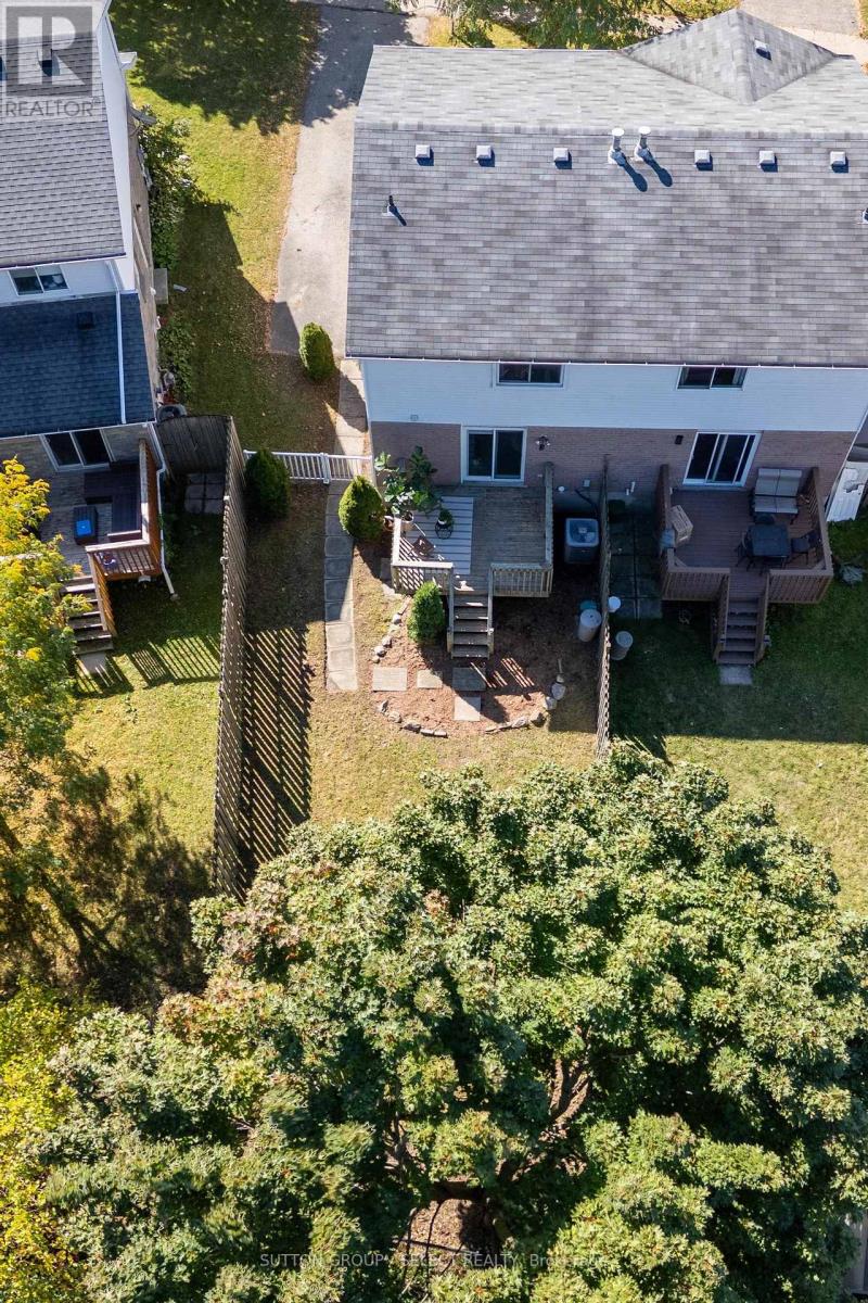 B - 608 Royal Beech Drive, Waterloo, Ontario  N2T 2K3 - Photo 37 - X12441082