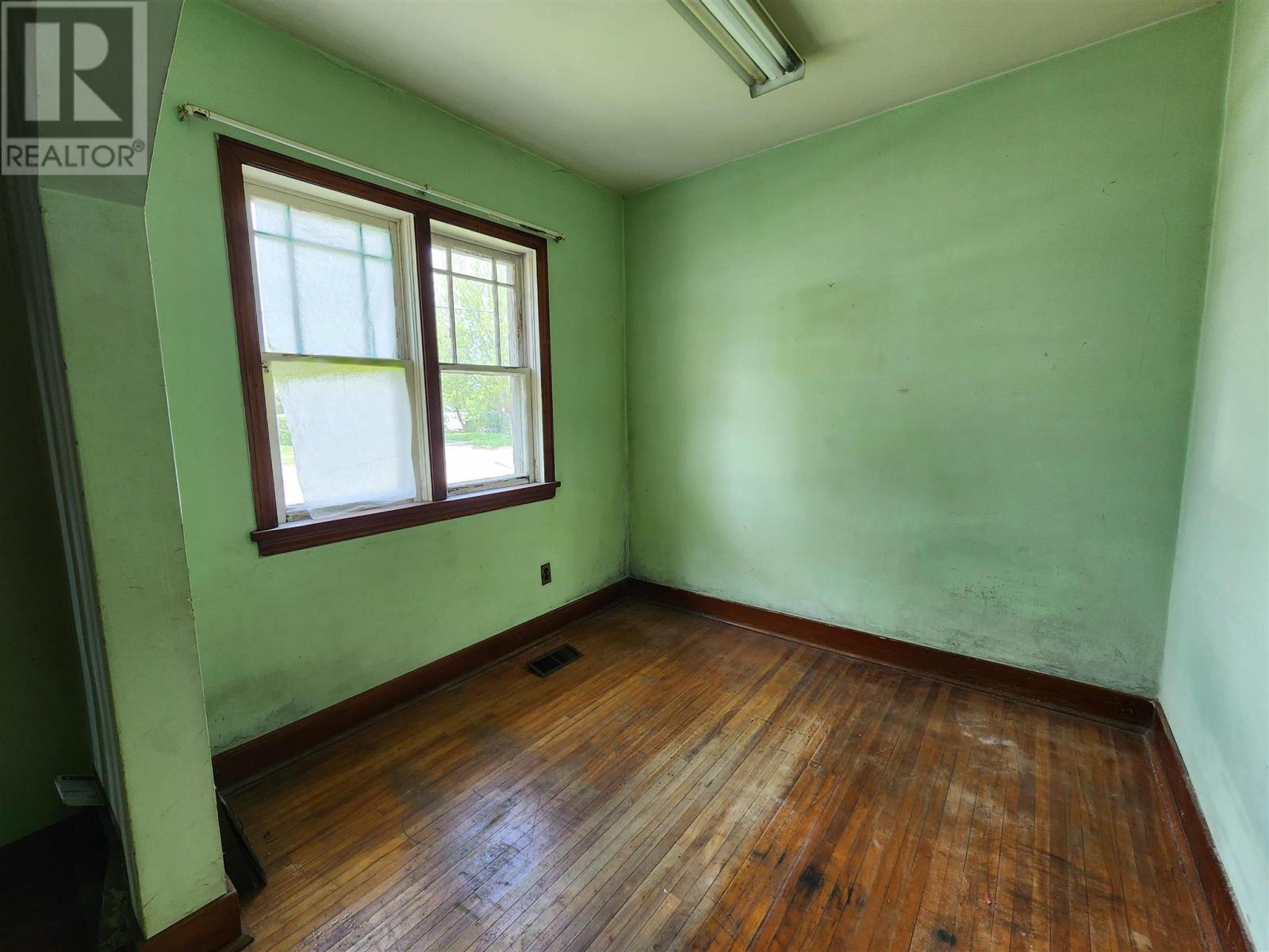 236 Mary St W, Thunder Bay, Ontario  P7E 4K6 - Photo 11 - TB253072