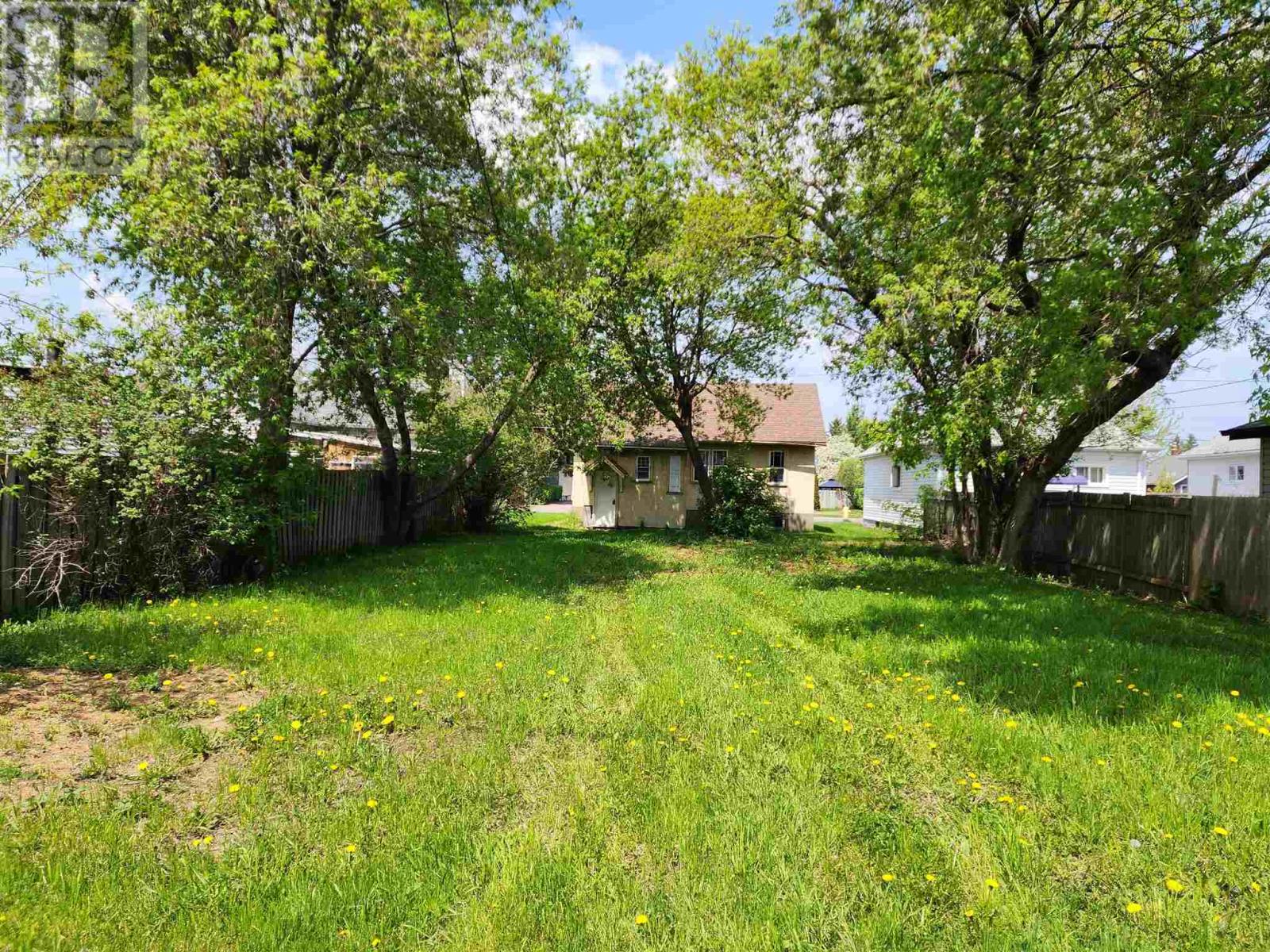 236 Mary St W, Thunder Bay, Ontario  P7E 4K6 - Photo 3 - TB253072