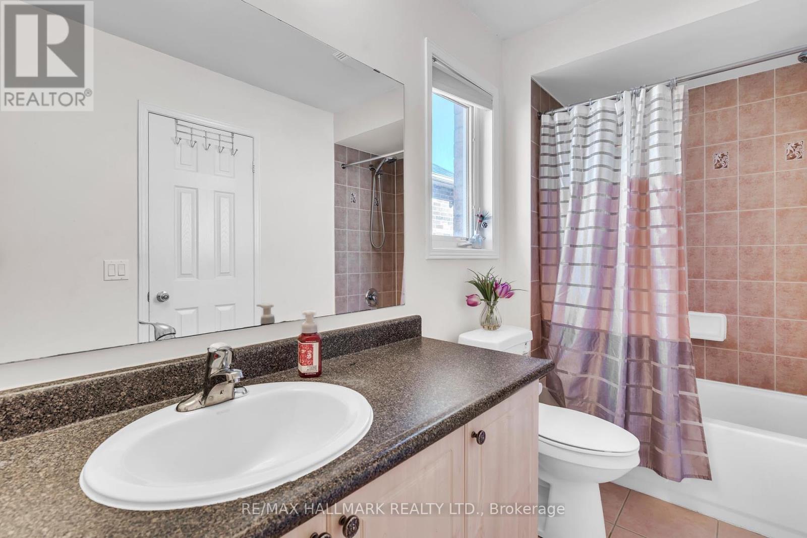 21 Brooks Avenue, Aurora, Ontario  L4G 7W2 - Photo 29 - N12440853