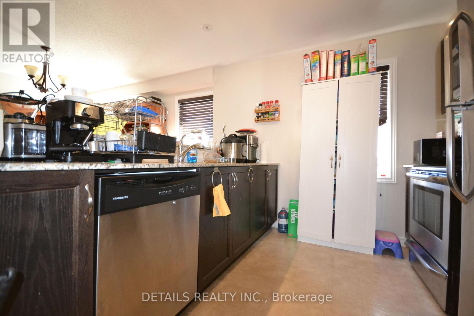 530 Snow Goose Street, Ottawa, Ontario  K2J 6C8 - Photo 4 - X12441037