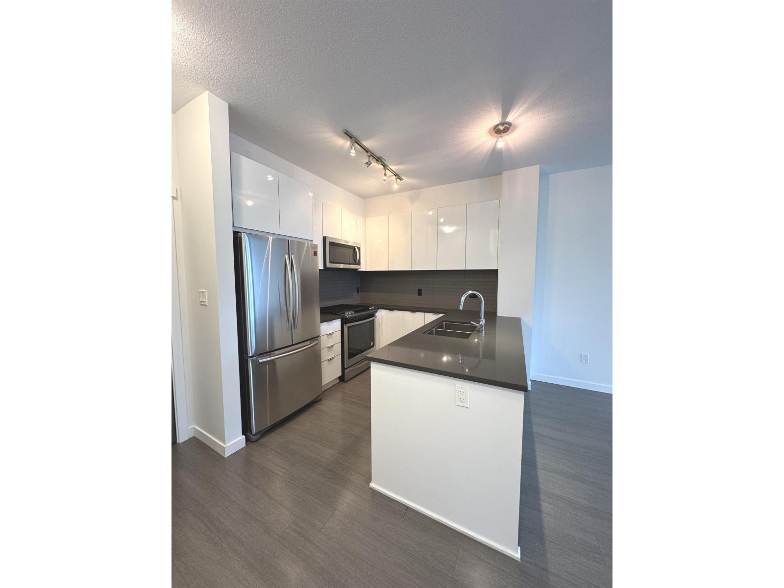 4xx 15138 34 Avenue, Surrey, British Columbia  V3Z 0Y5 - Photo 4 - R3054700