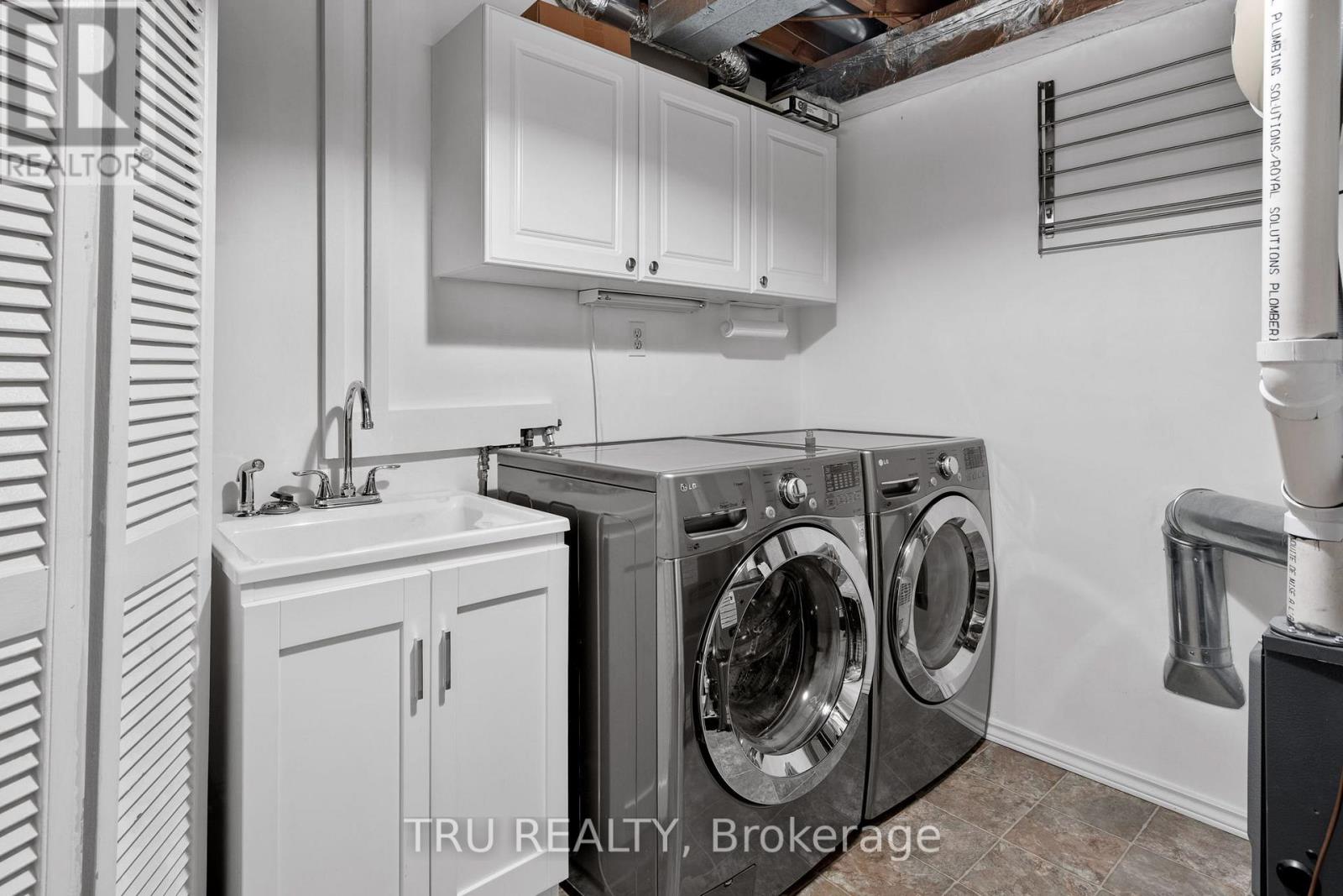 2023 Avenue O, Ottawa, Ontario  K1G 0B1 - Photo 28 - X12441038