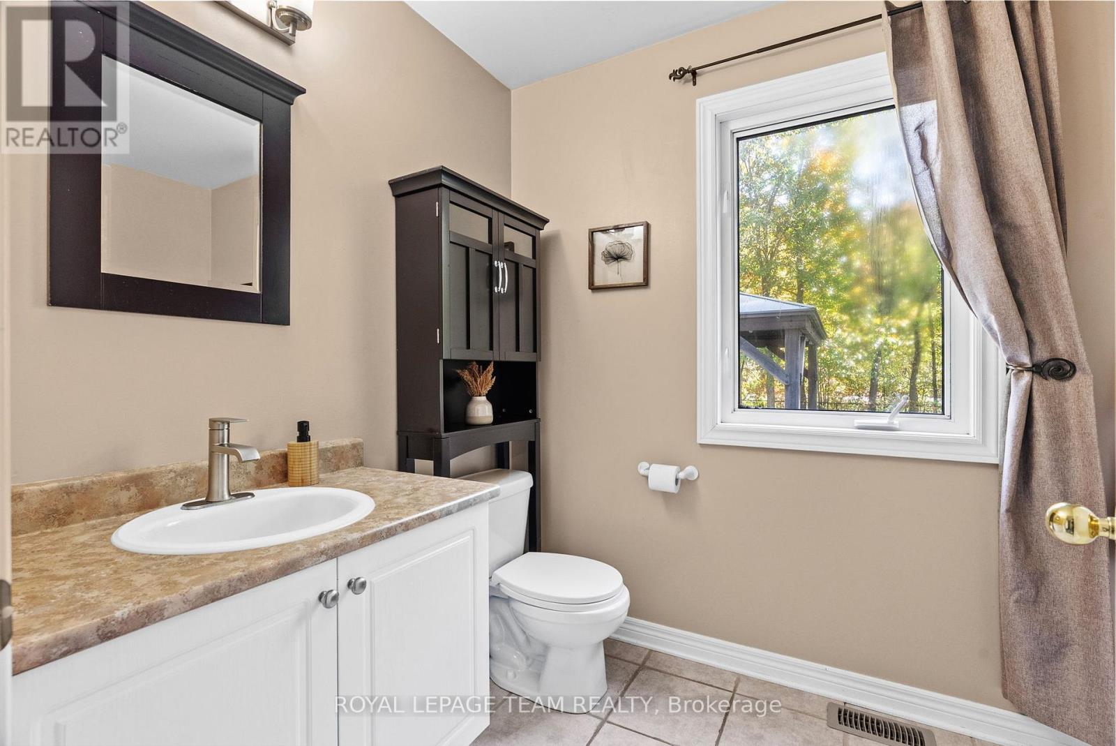 3309 Wild Cherry Drive, Ottawa, Ontario  K0A 2W0 - Photo 22 - X12441048