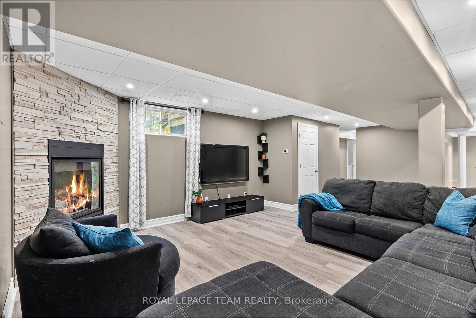 3309 Wild Cherry Drive, Ottawa, Ontario  K0A 2W0 - Photo 34 - X12441048