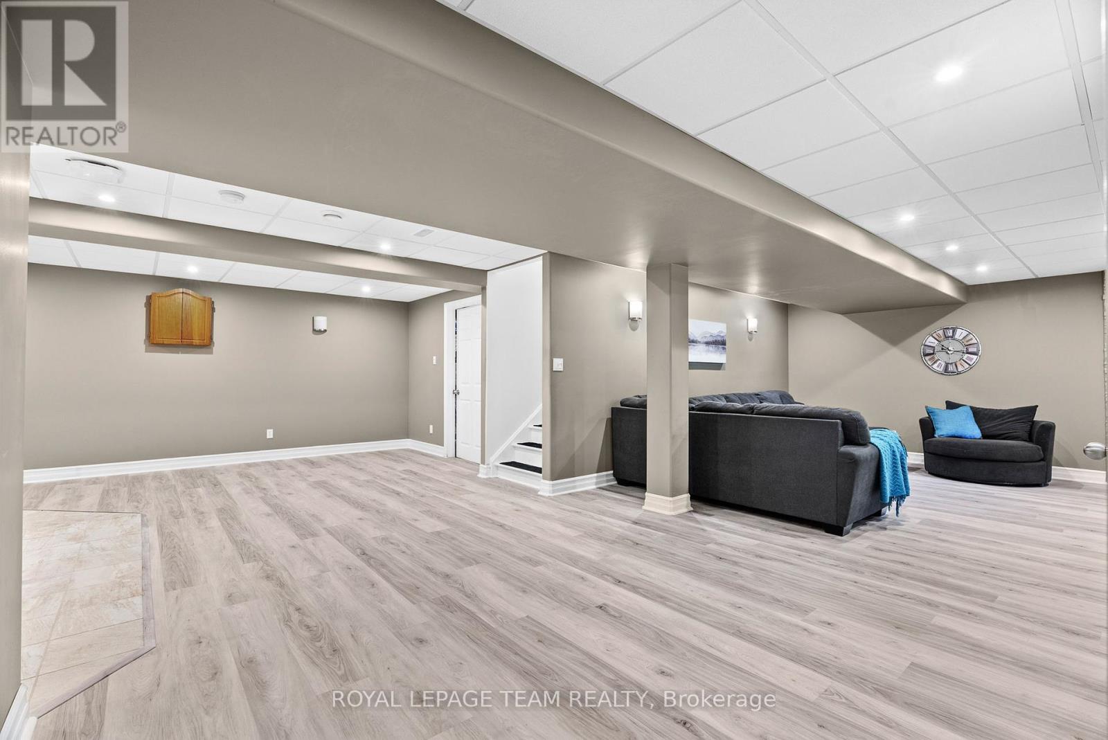 3309 Wild Cherry Drive, Ottawa, Ontario  K0A 2W0 - Photo 35 - X12441048