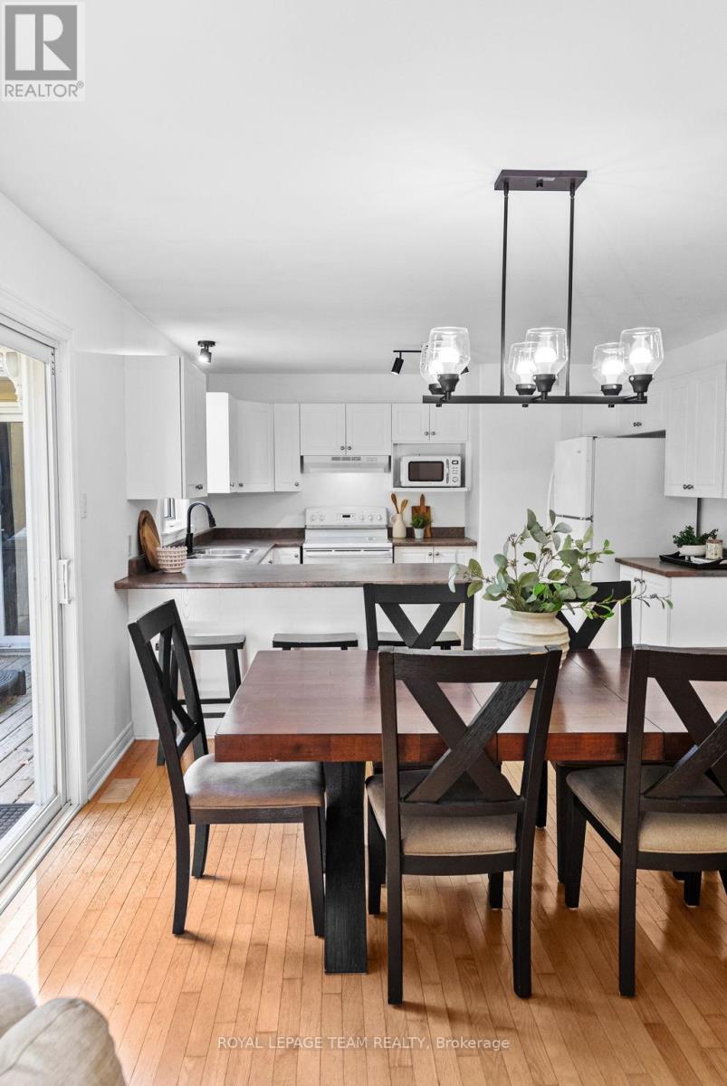 3309 Wild Cherry Drive, Ottawa, Ontario  K0A 2W0 - Photo 6 - X12441048