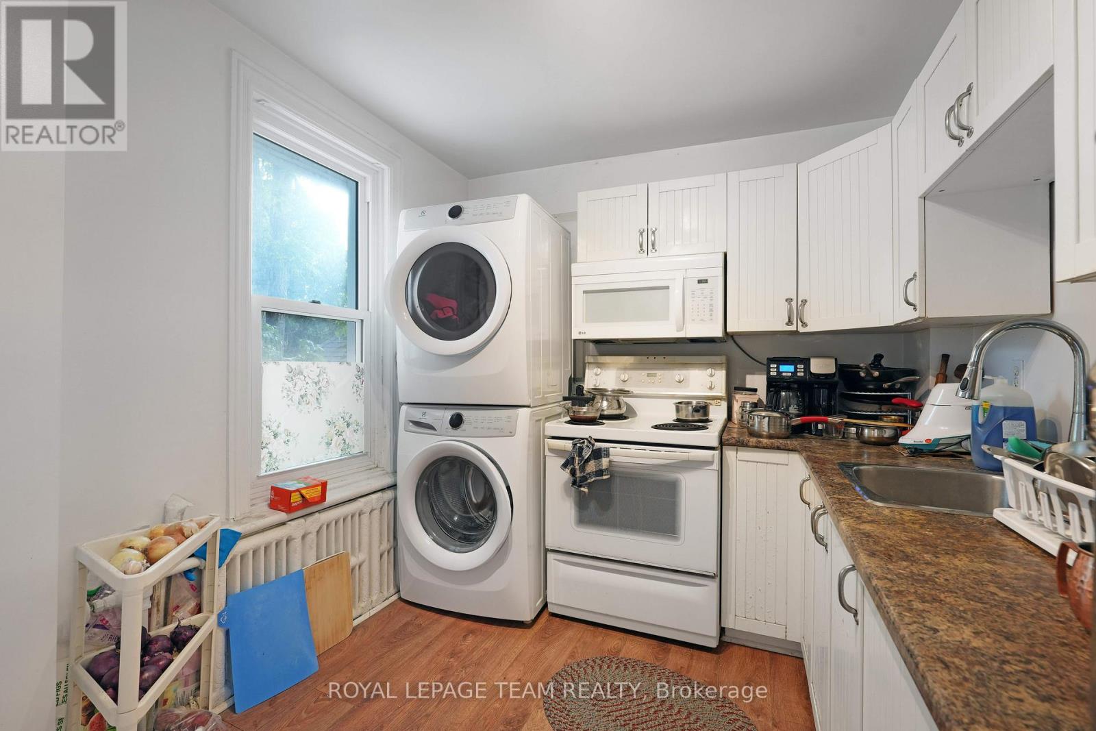 166 Fifth Avenue, Ottawa, Ontario  K1S 2M9 - Photo 14 - X12441069