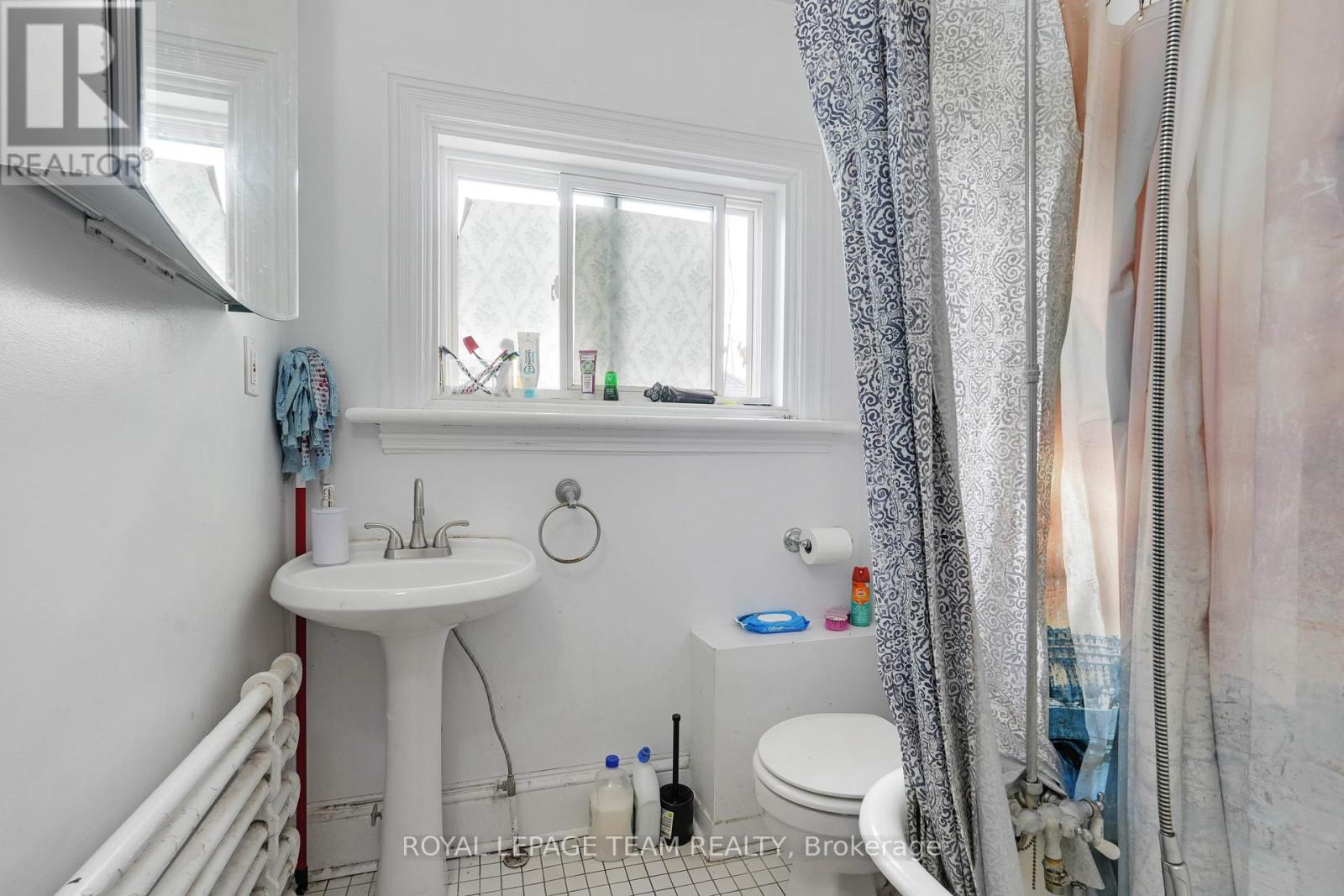 166 Fifth Avenue, Ottawa, Ontario  K1S 2M9 - Photo 28 - X12441069