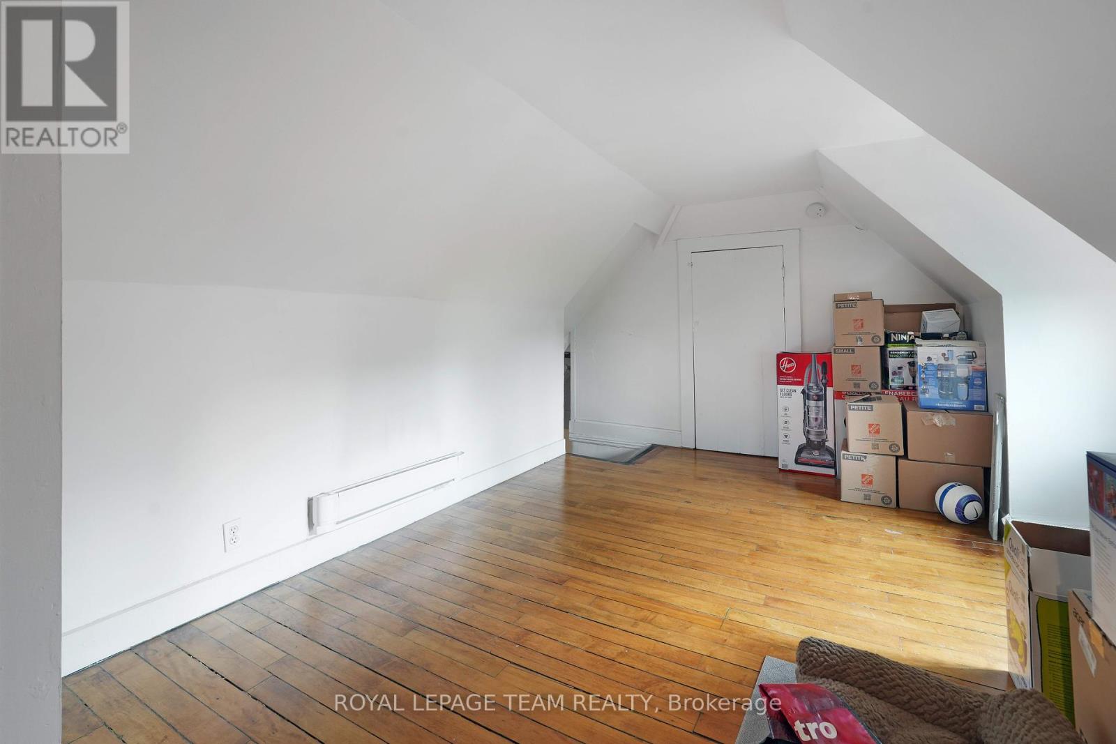 166 Fifth Avenue, Ottawa, Ontario  K1S 2M9 - Photo 34 - X12441069