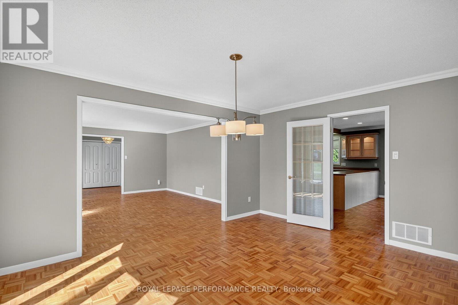 8329 Rodney Farm Drive, Ottawa, Ontario  K0A 2P0 - Photo 11 - X12441107