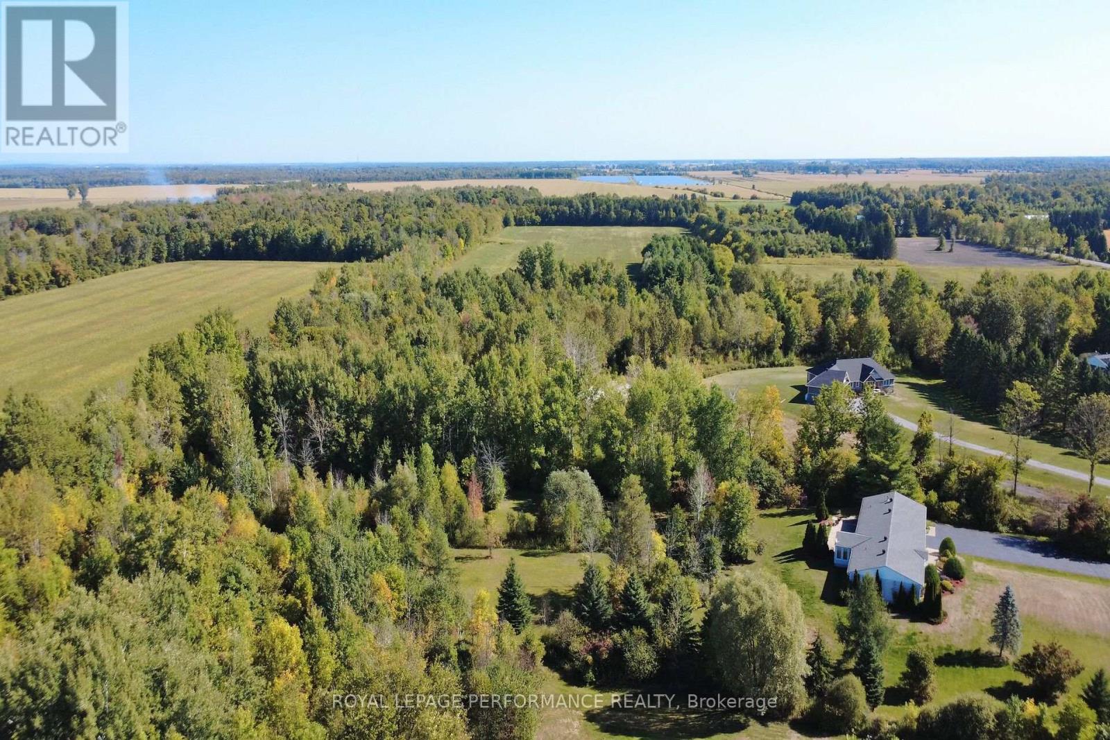 8329 Rodney Farm Drive, Ottawa, Ontario  K0A 2P0 - Photo 5 - X12441107