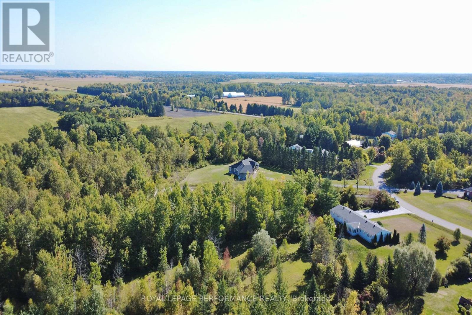 8329 Rodney Farm Drive, Ottawa, Ontario  K0A 2P0 - Photo 6 - X12441107
