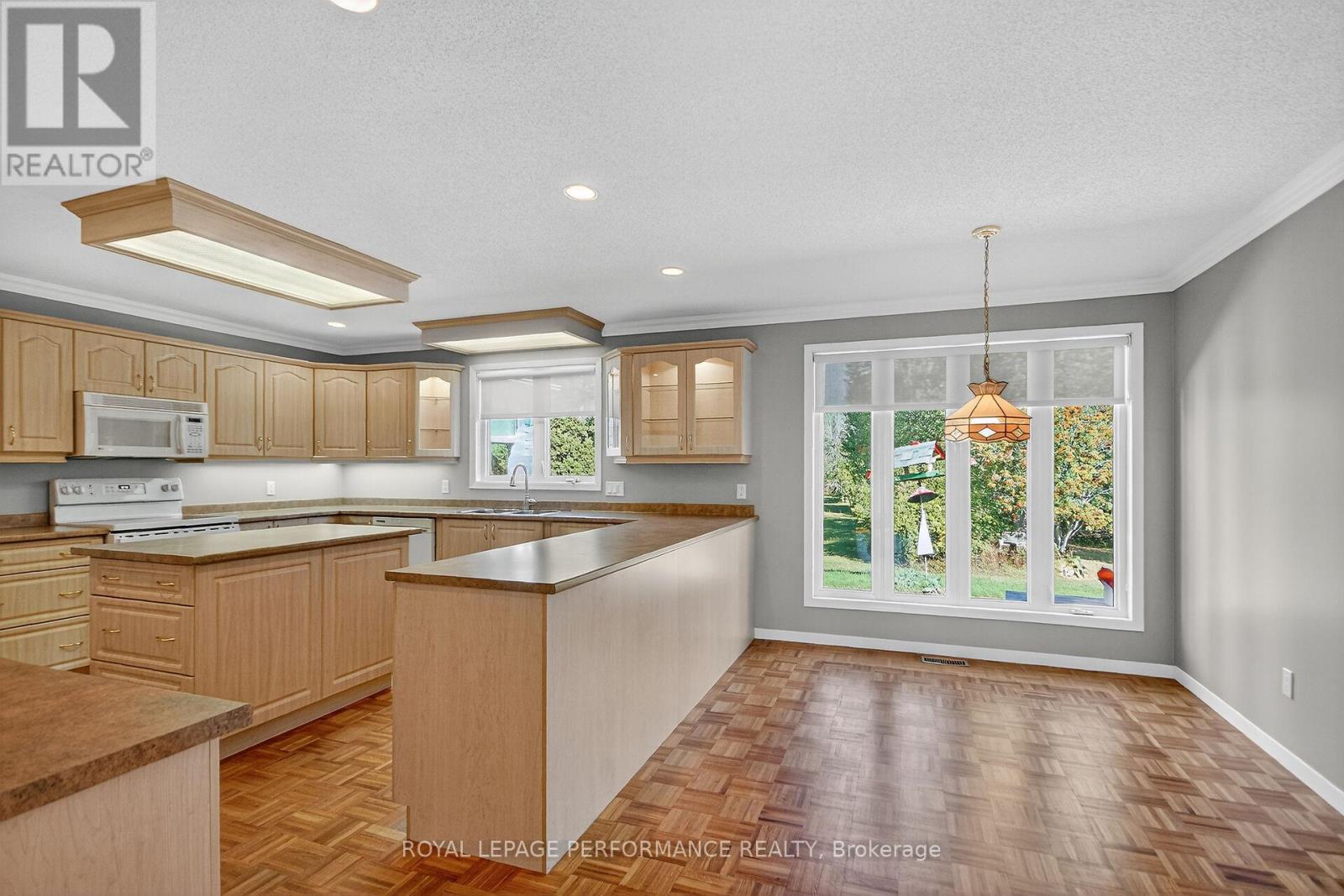 8329 Rodney Farm Drive, Ottawa, Ontario  K0A 2P0 - Photo 7 - X12441107