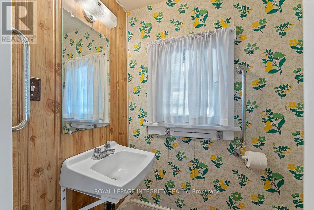 472 Edison Avenue, Ottawa, Ontario  K2A 1T9 - Photo 22 - X12441110