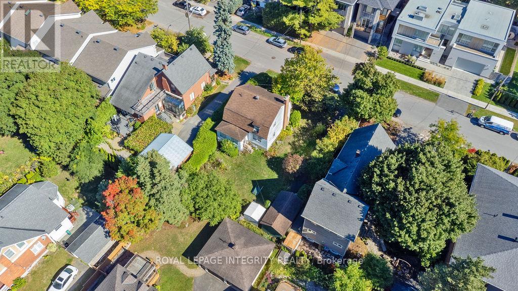 472 Edison Avenue, Ottawa, Ontario  K2A 1T9 - Photo 3 - X12441110