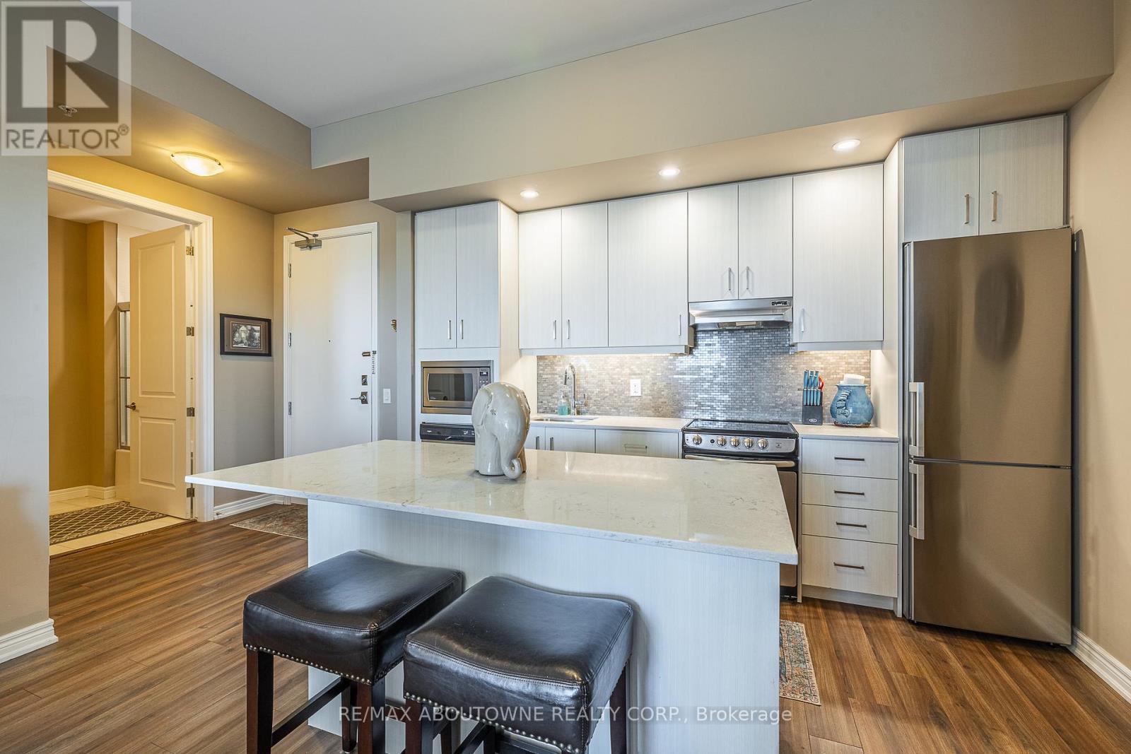 614 - 40 Esplanade Lane, Grimsby, Ontario  L3M 0G9 - Photo 10 - X12431995