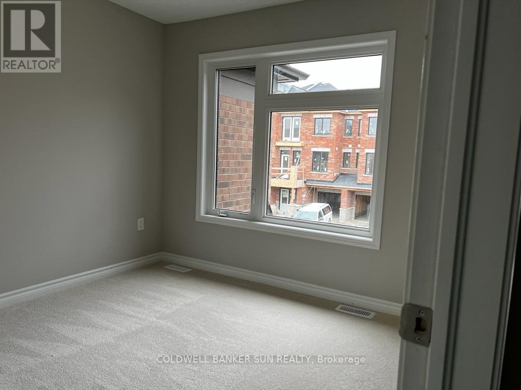 22 Keppel Circle, Brampton, Ontario  L7A 5K4 - Photo 6 - W12440892