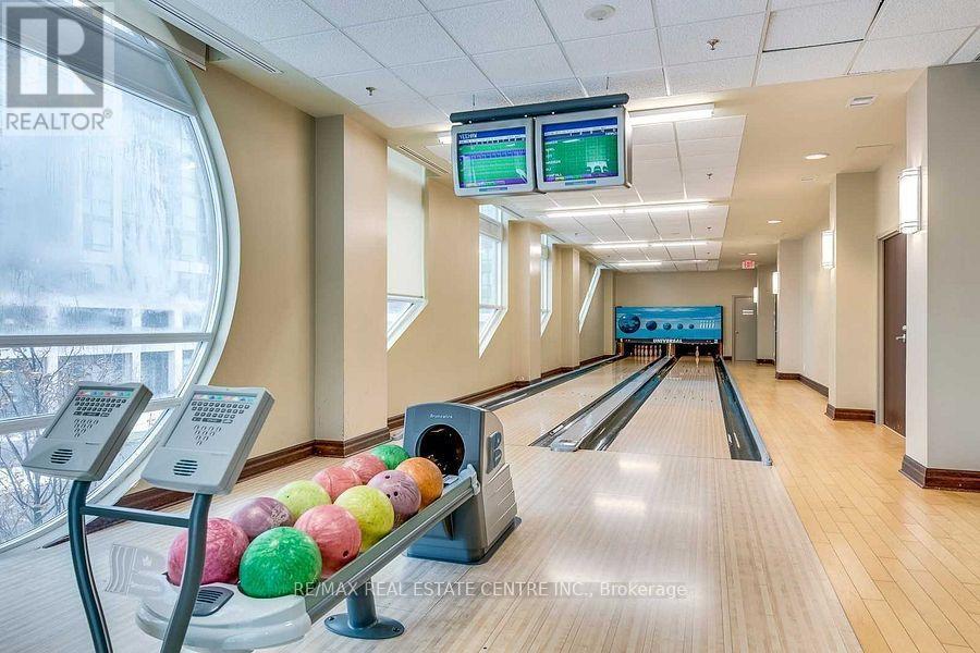 1902 - 339 Rathburn Road W, Mississauga, Ontario  L5B 0K6 - Photo 15 - W12440931