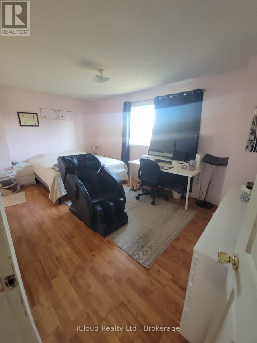 4711 Full Moon Circle, Mississauga, Ontario  L4Z 2L8 - Photo 11 - W12440940