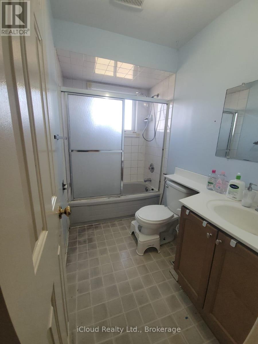 4711 Full Moon Circle, Mississauga, Ontario  L4Z 2L8 - Photo 12 - W12440940