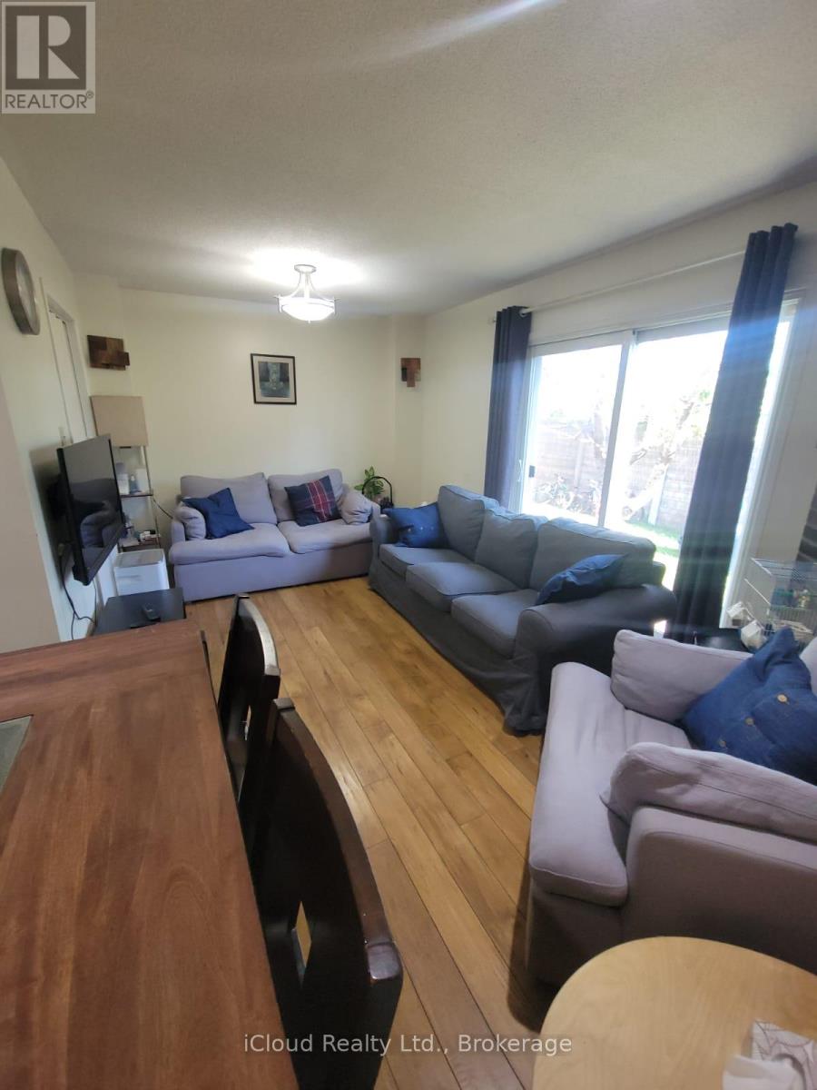 4711 Full Moon Circle, Mississauga, Ontario  L4Z 2L8 - Photo 3 - W12440940