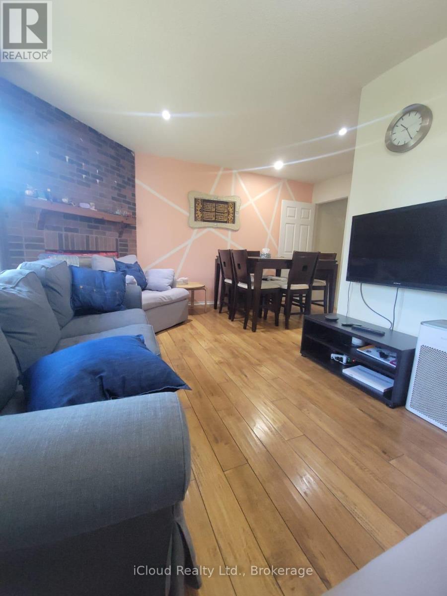 4711 Full Moon Circle, Mississauga, Ontario  L4Z 2L8 - Photo 4 - W12440940