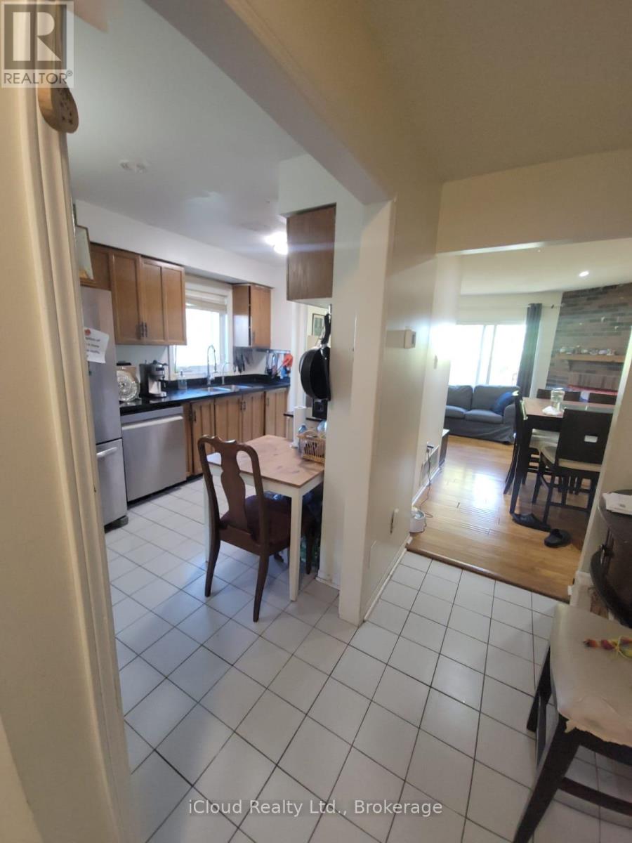 4711 Full Moon Circle, Mississauga, Ontario  L4Z 2L8 - Photo 5 - W12440940