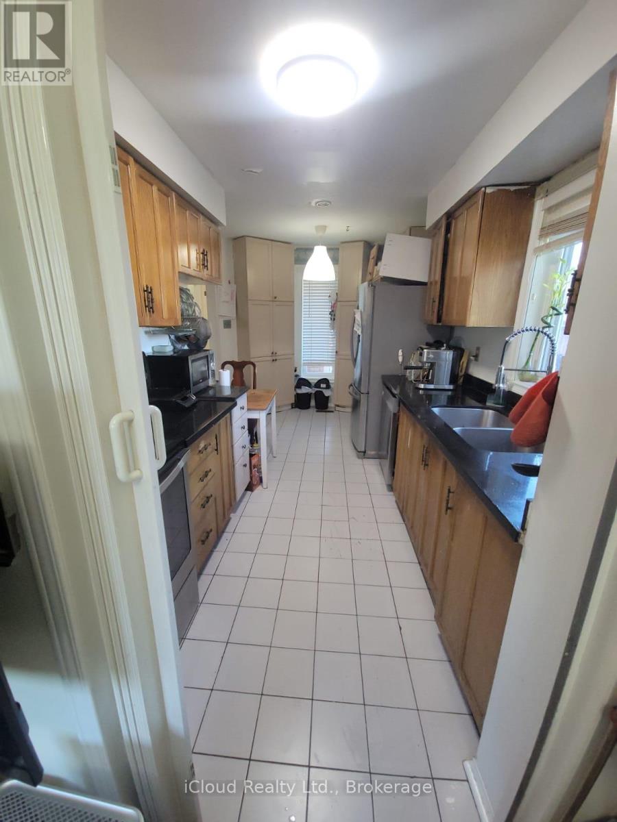 4711 Full Moon Circle, Mississauga, Ontario  L4Z 2L8 - Photo 6 - W12440940