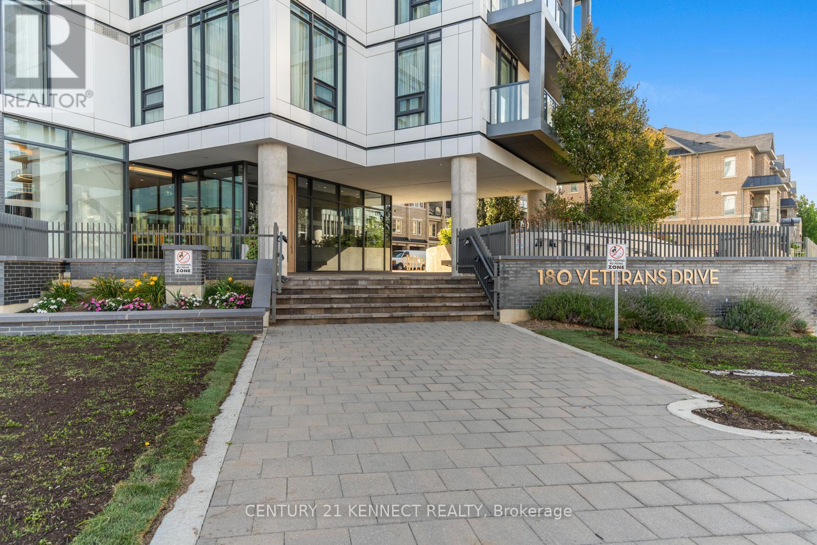 101 - 180 Veterans Drive, Brampton (Northwest Brampton), Ontario  L7A 5G7 - Photo 3 - W12440971