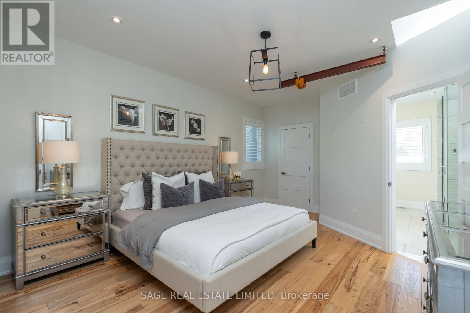 Farm House Suite - 15724 Hurontario Street, Caledon, Ontario  L7C 2C4 - Photo 9 - W12440980