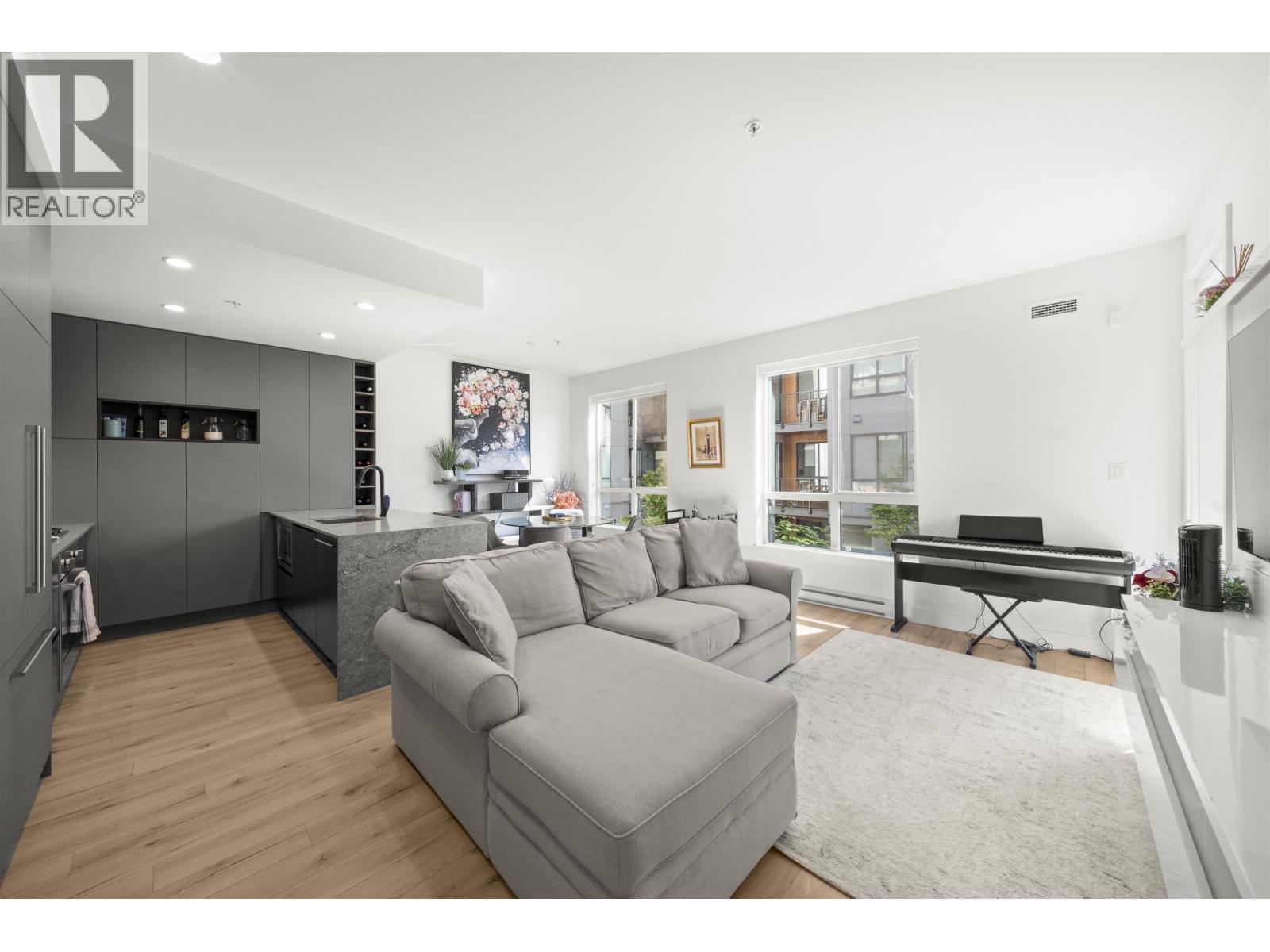 309 3131 MURRAY STREET, Port Moody, British Columbia