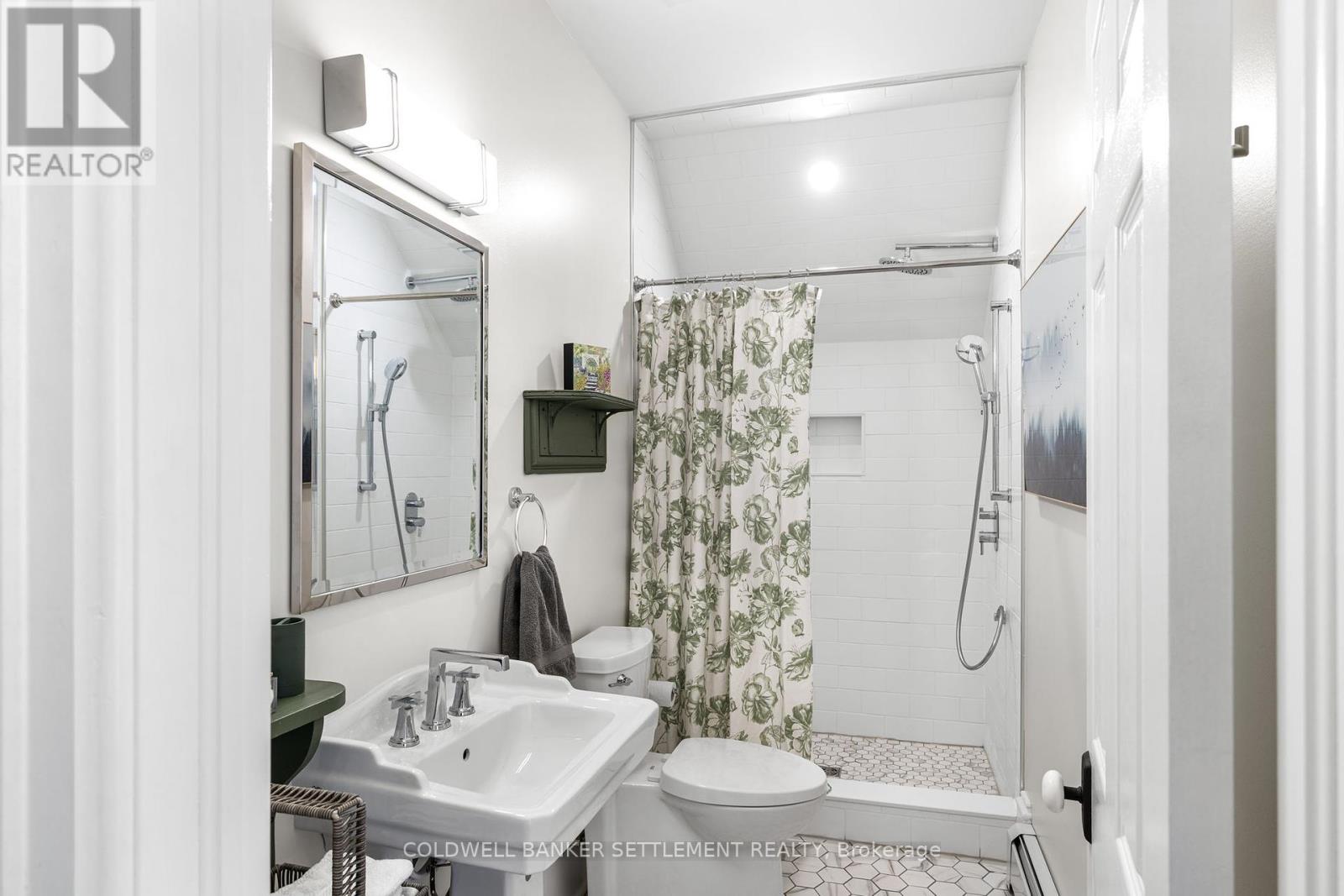 93 Peter Street, Perth, Ontario  K7H 1S3 - Photo 32 - X12441094