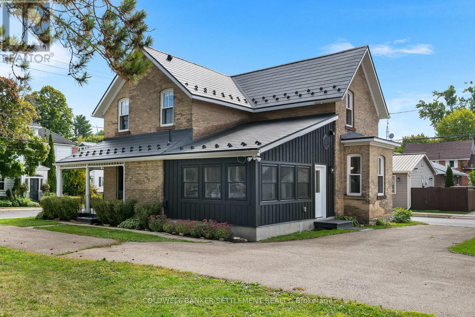 93 Peter Street, Perth, Ontario  K7H 1S3 - Photo 46 - X12441094