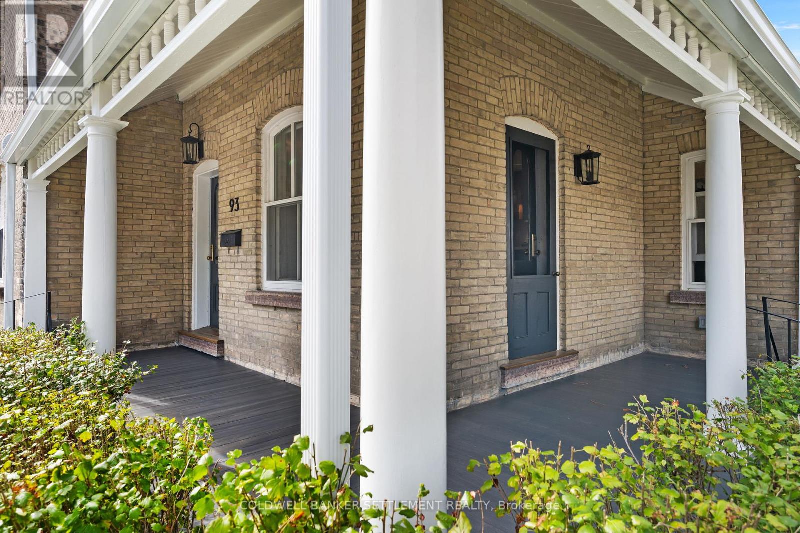93 Peter Street, Perth, Ontario  K7H 1S3 - Photo 5 - X12441094