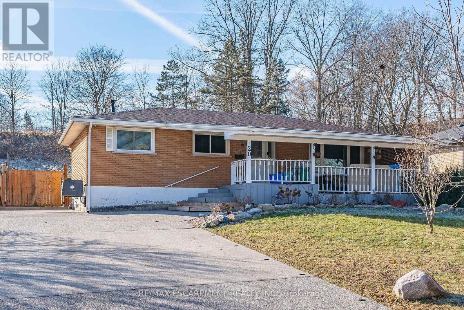 LOWER - 20 GLENDALE ROAD, Brant, Ontario