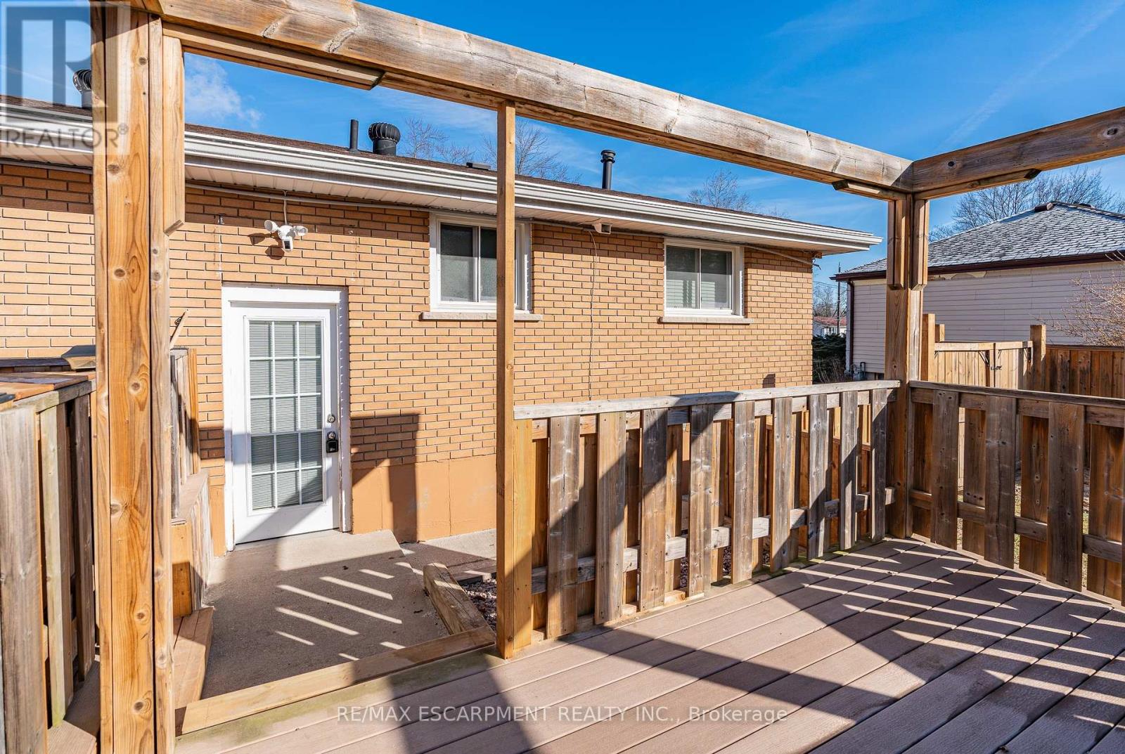 Lower - 20 Glendale Road, Brant, Ontario  N3T 1P2 - Photo 11 - X12440882